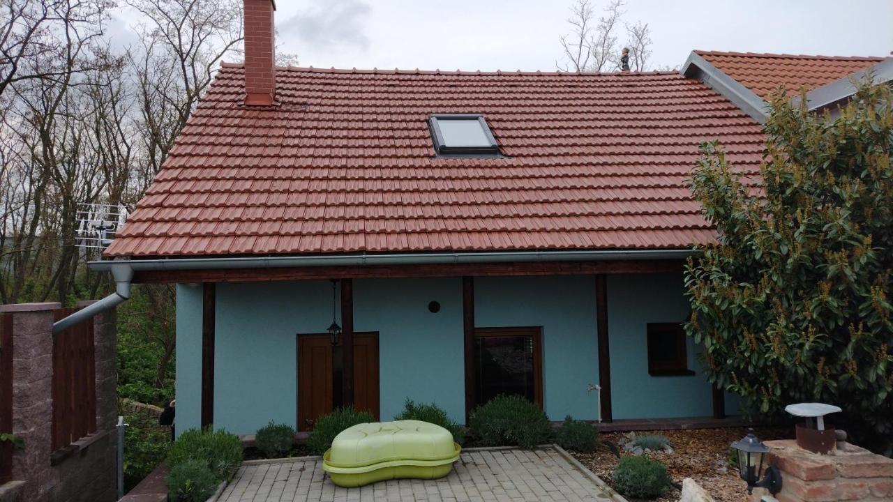 Apartamento Sklípek v Agátí Drnholec Exterior foto